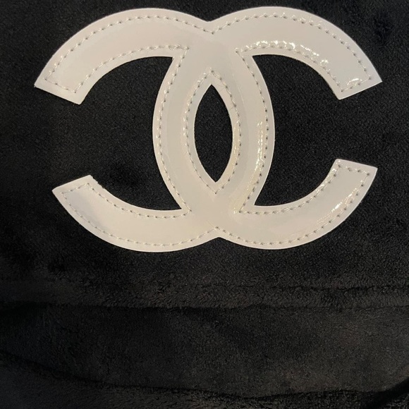 Also available in black - Picture 6 of 8